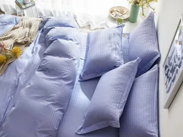 Постельное белье однотонное на резинке CTR009 страйп-сатин Viva-Home Textile