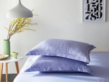 Постельное белье однотонное на резинке CTR009 страйп-сатин Viva-Home Textile