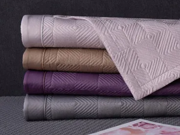 Покрывало стеганное DPL003 искусственный шелк Viva-Home Textile