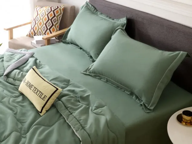 Однотонное постельное белье с одеялом FB010 Viva-Home Textile сатин