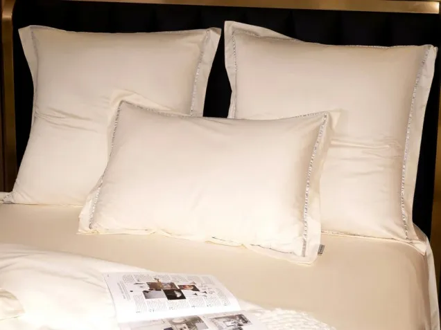 Постельное белье однотонное с кантом OCPK022 сатин премиум Viva-Home Textile