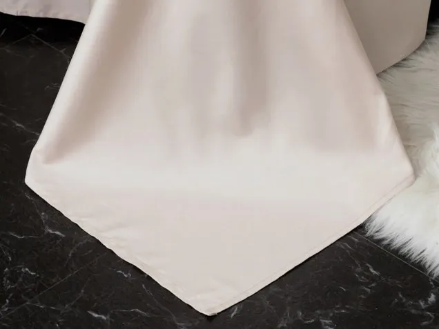 Постельное белье однотонное с кантом OCPK018 сатин премиум Viva-Home Textile