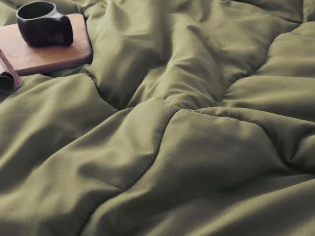 Однотонное постельное белье с одеялом FB018 Viva-Home Textile сатин